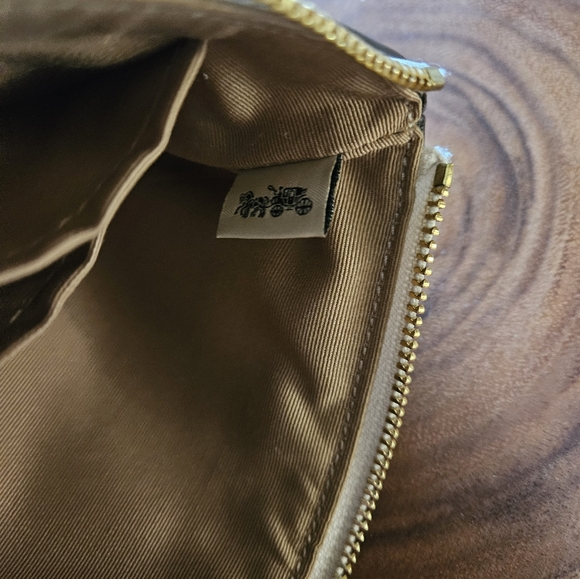 COACH Corner Zip Wristlet Disco Star Print - Picture 4 of 6